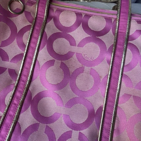 VTG Coach Pink Poppy Signature C Glam Tote Metallic Gold Trim Handbag Y2K - Picture 3 of 9